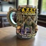 Caneca Aço Inoxidável Ozzy 3D – Tributo Final ao Príncipe das Trevas - Imagem 3